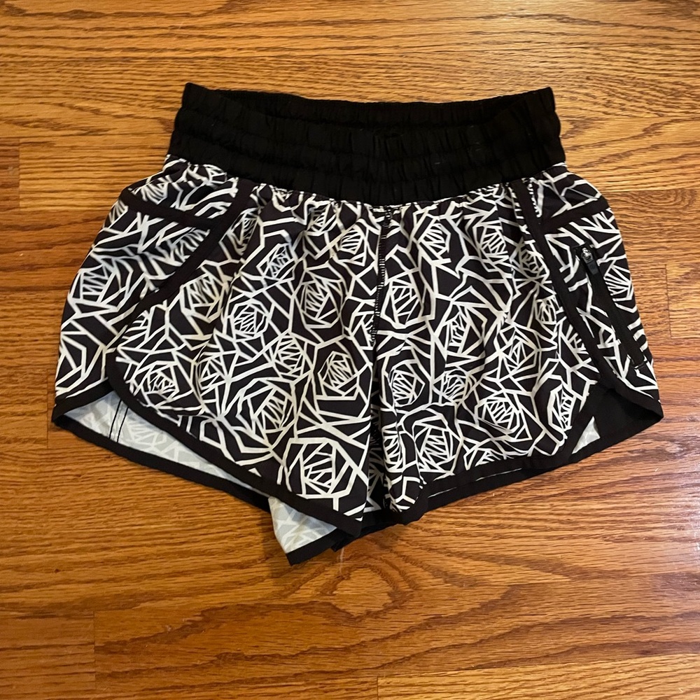 Lululemon shorts!